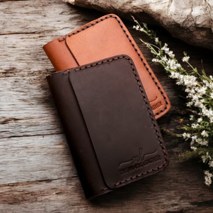 Refined yet rugged – this handmade leather wallet blends timeless craftsmanship with everyday practicality. Slim, durable, and effortlessly stylish. Handmade Full Grain Leather Wallet – Slim Magnetic Closure Wallet for Men | Minimalist Bifold | Everyday Carry Gift themarkleather.co.uk, themarkleather.com, themarkleather.etsy.com