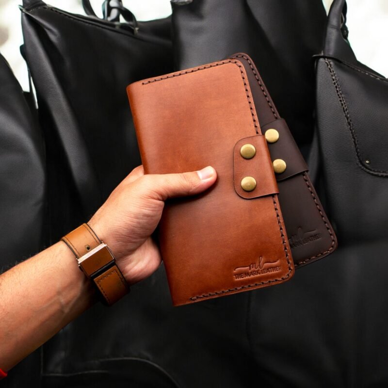long leather wallet, cowboy wallet, handmade men’s wallet, coat wallet, leather bifold wallet, full grain leather, gift for him, roper wallet, zipped wallet, crazy horse leather, slim wallet, custom leather wallet, vintage men’s purse, men’s leather cardholder, brown leather wallet, themarkleather, themarkleather.com, themarkleather.co.uk, themarkleather.etsy.com